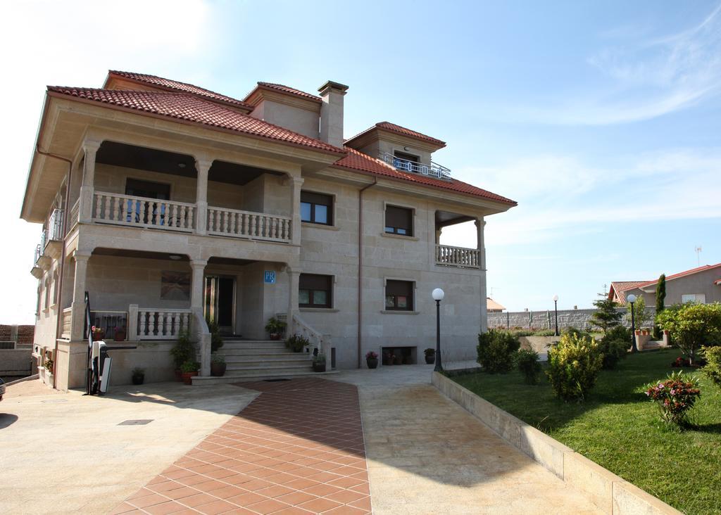 Pension Residencia A Cruzan (Adults Only) Noalla  Kültér fotó