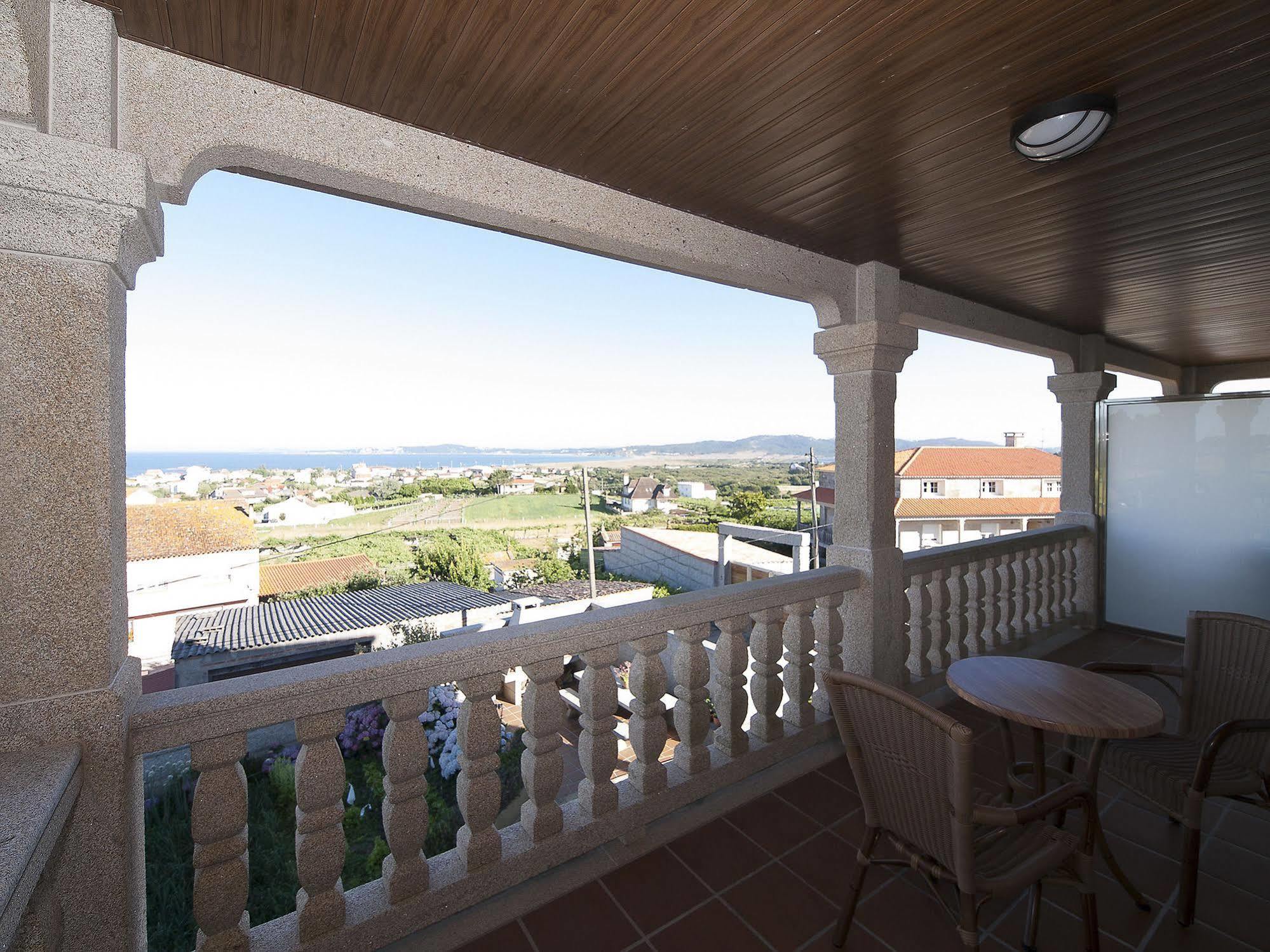 Pension Residencia A Cruzan (Adults Only) Noalla  Kültér fotó