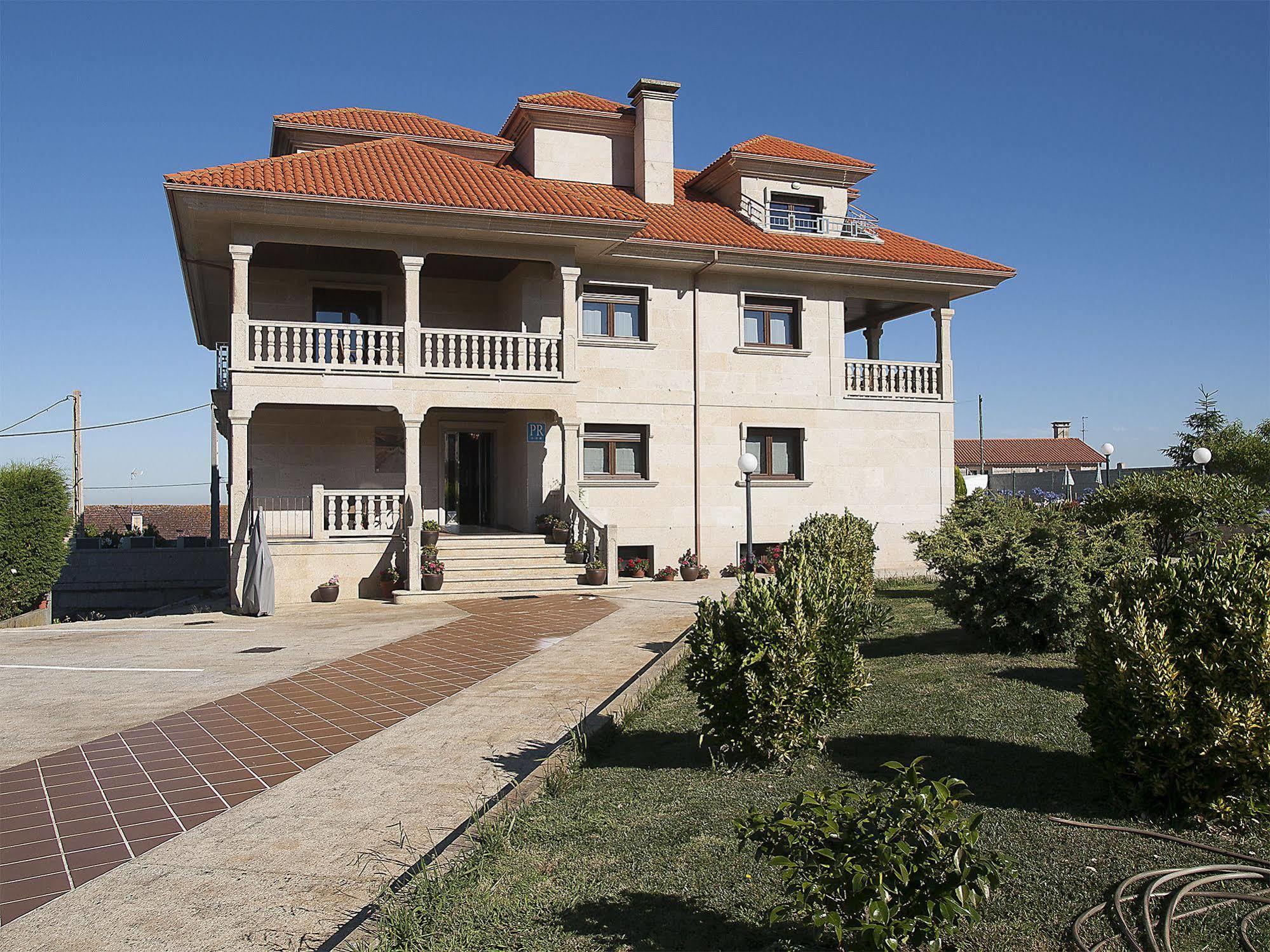 Pension Residencia A Cruzan (Adults Only) Noalla  Kültér fotó